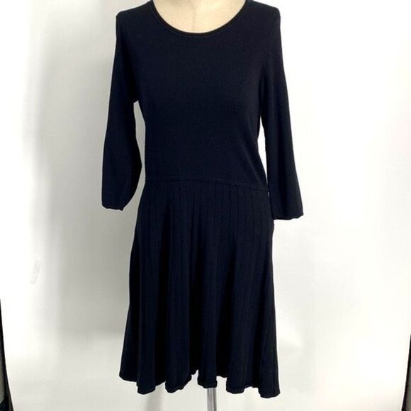 Talbots Pleated Knit Sweater Dress Fit & Flare Scoop Neck‎ Black MP - Picture 1 of 12